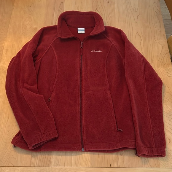 Maroon Columbia Fleece - Picture 1 of 6